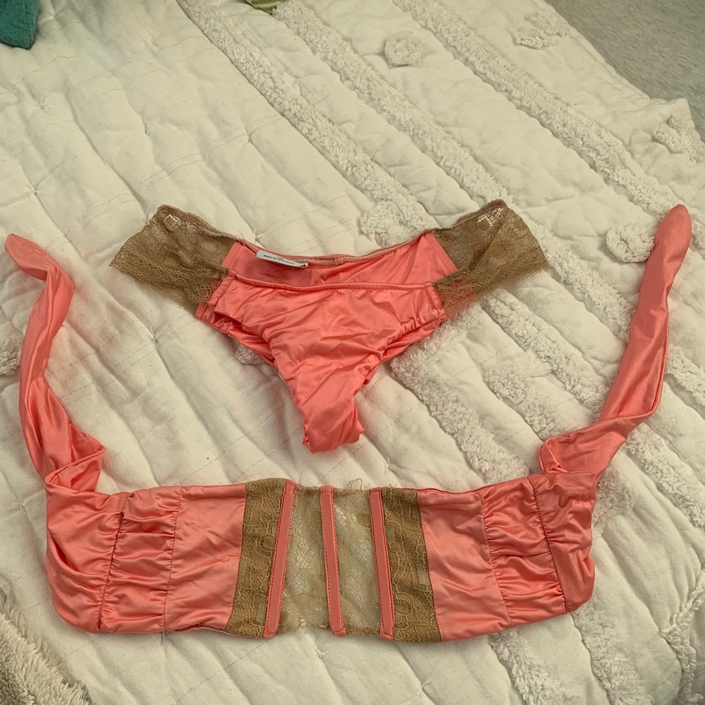 Beach Bunny Bikini Set (S/XS)